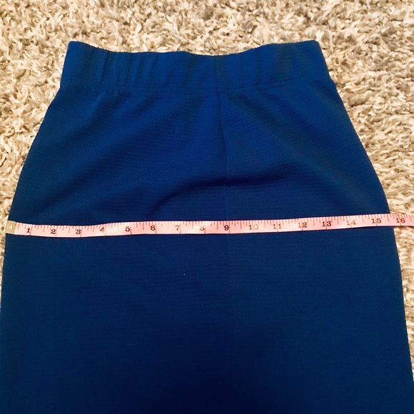 Blue pencil skirt (new) - Picture 5 of 6
